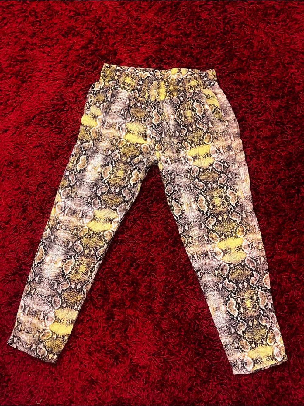 Ali & Kris snake print pants size small - Picture 3 of 8